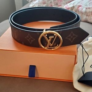 Louis Vuitton LV Circle Reversible Belt